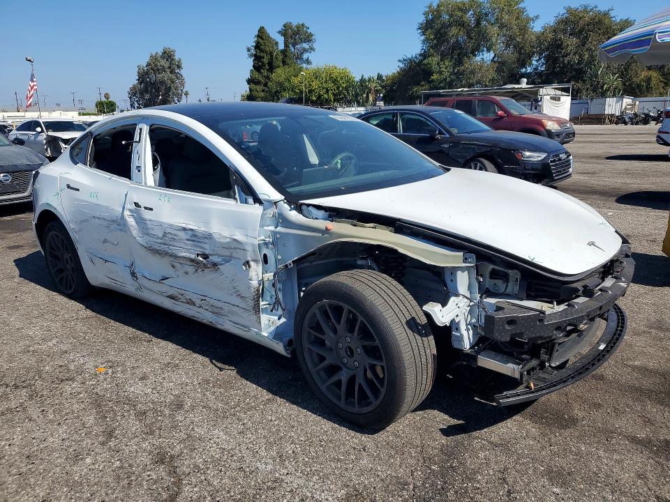 Продаж на аукціоні авто 2025 Tesla Model 3, vin: 5YJ3E1EA5SF072046, номер лоту: 60890806