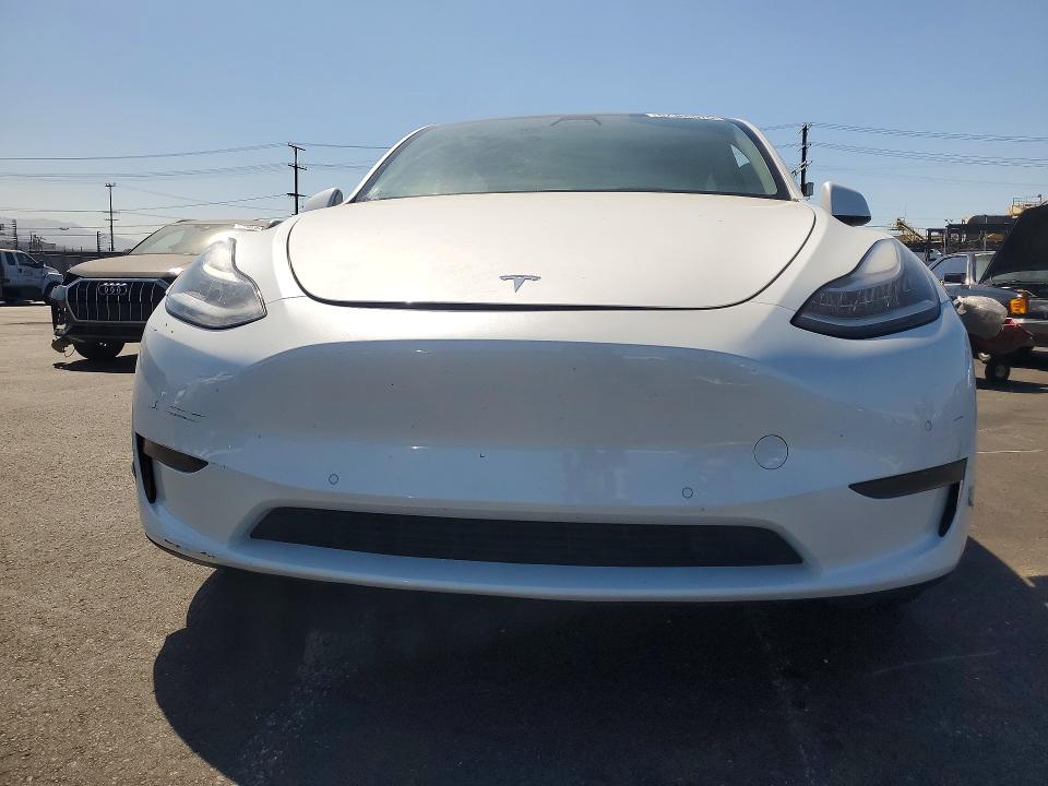 Продажа на аукционе авто 2022 Tesla Model Y, vin: 7SAYGDEE5NF386307, номер лота: 62360076