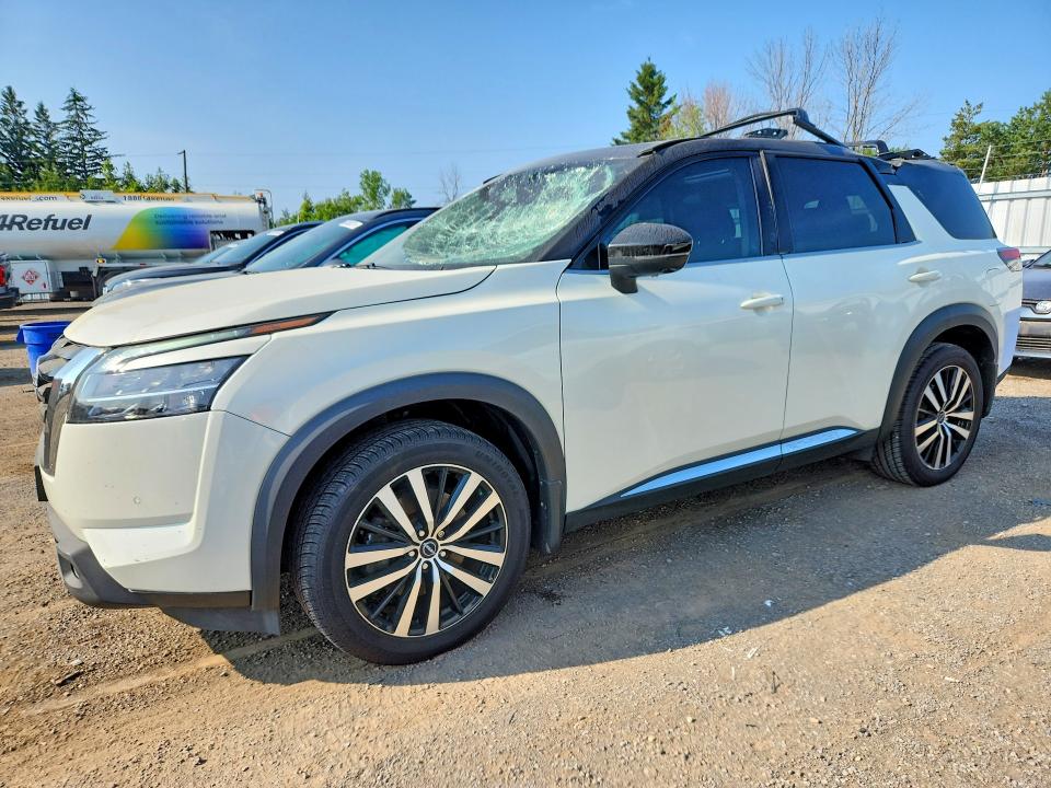 60137036 :رقم المزاد ، 5N1DR3DFXPC210102 vin ، 2023 Nissan Pathfinder مزاد بيع