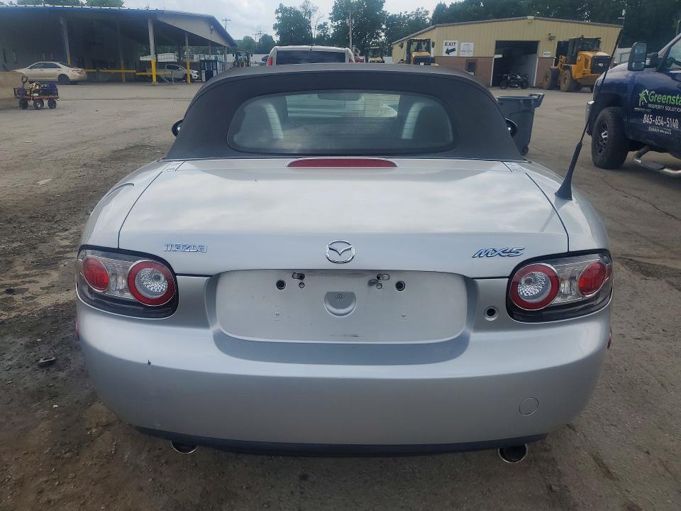 2006 Mazda Mx-5 Miata მანქანა იყიდება აუქციონზე, vin: JM1NC25F260111809, აუქციონის ნომერი: 59848276