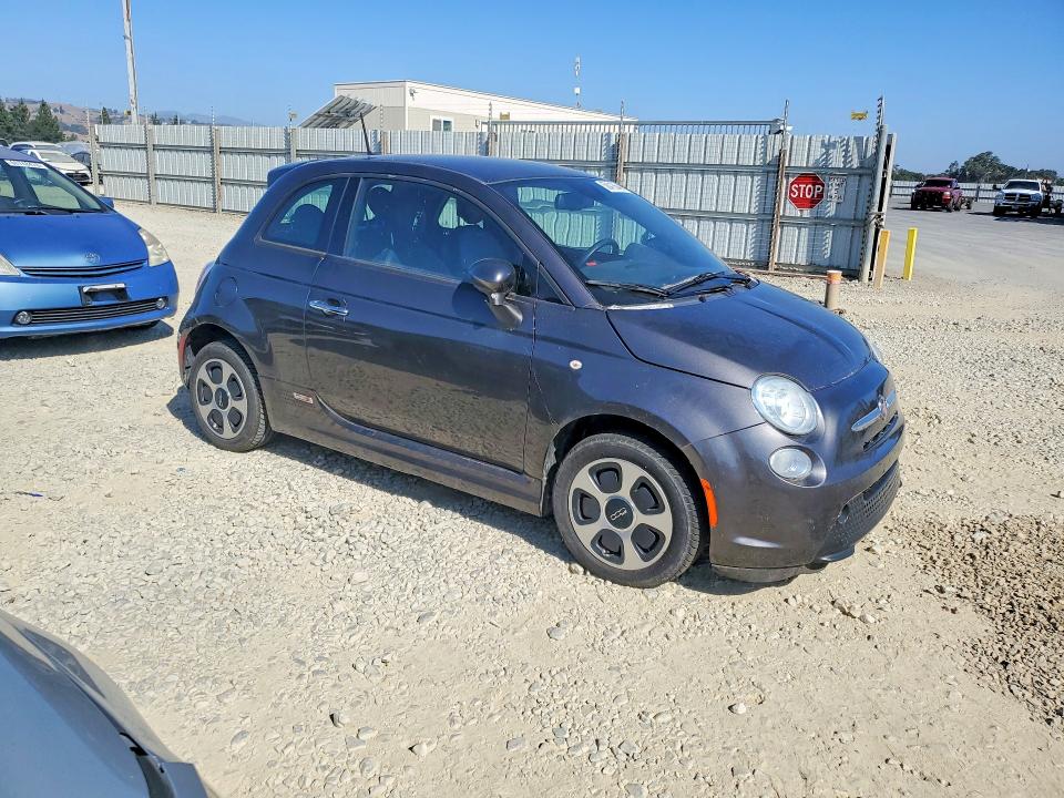 Продажа на аукционе авто 2014 Fiat 500, vin: 3C3CFFGE4ET244796, номер лота: 58415646