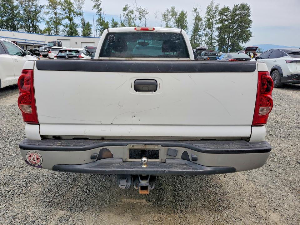 60476846 :رقم المزاد ، 1GCEC14X45Z168558 vin ، 2005 Chevrolet Silverado مزاد بيع