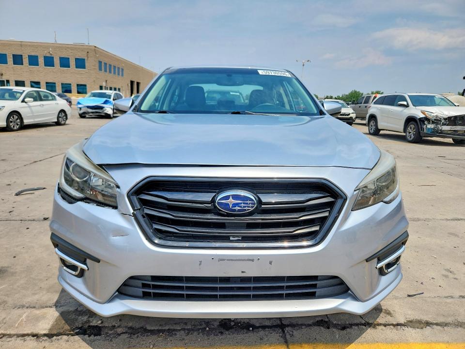 59730596 :رقم المزاد ، 4S3BNAR60J3019008 vin ، 2018 Subaru Legacy مزاد بيع