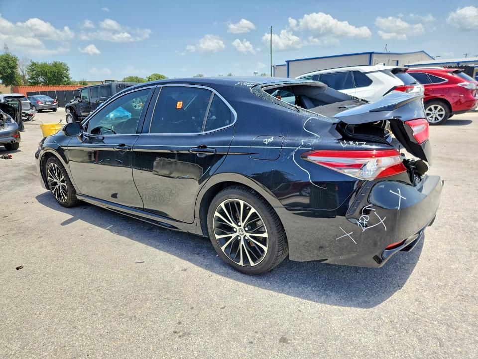 60976566 :رقم المزاد ، JTNB11HKXJ3003744 vin ، 2018 Toyota Camry مزاد بيع