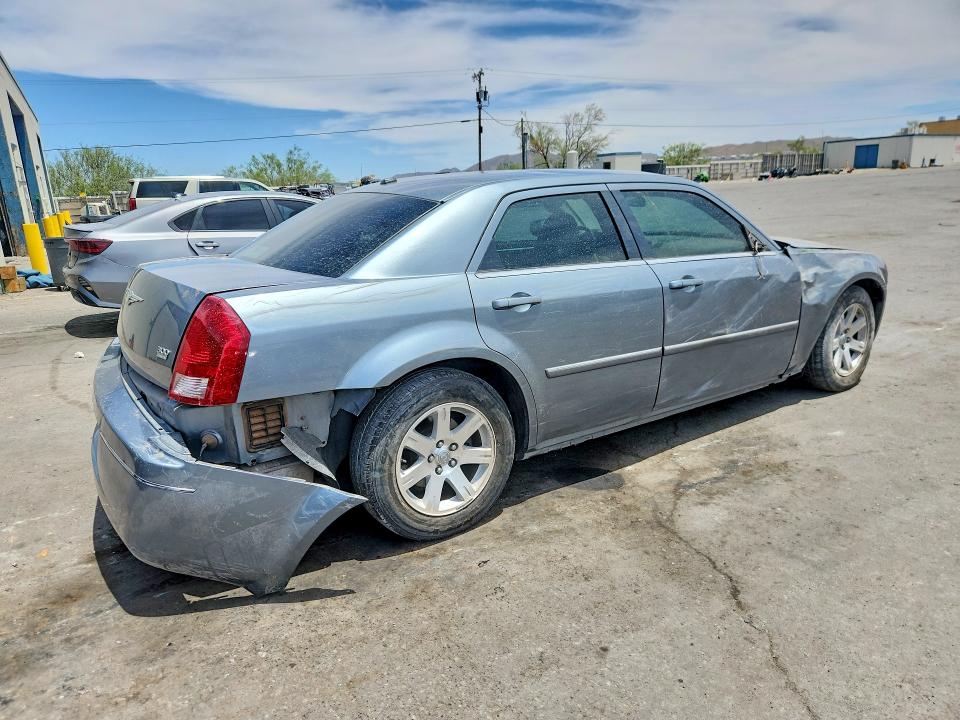 2006 Chrysler 300 მანქანა იყიდება აუქციონზე, vin: 2C3KA53G86H383366, აუქციონის ნომერი: 59287786