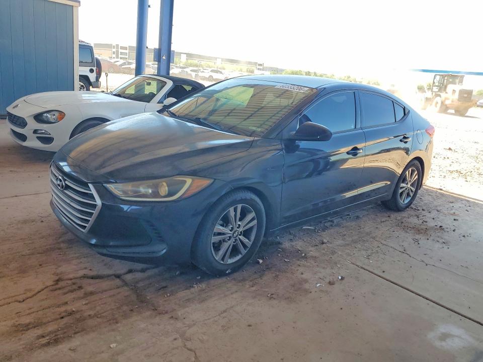 60555206 :رقم المزاد ، 5NPD84LF0JH292139 vin ، 2018 Hyundai Elantra مزاد بيع