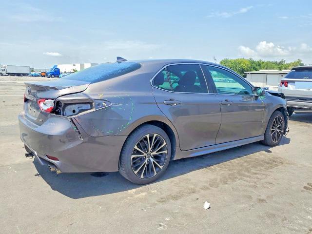 61164886 :رقم المزاد ، 4T1M11AK0LU320982 vin ، 2020 Toyota Camry مزاد بيع