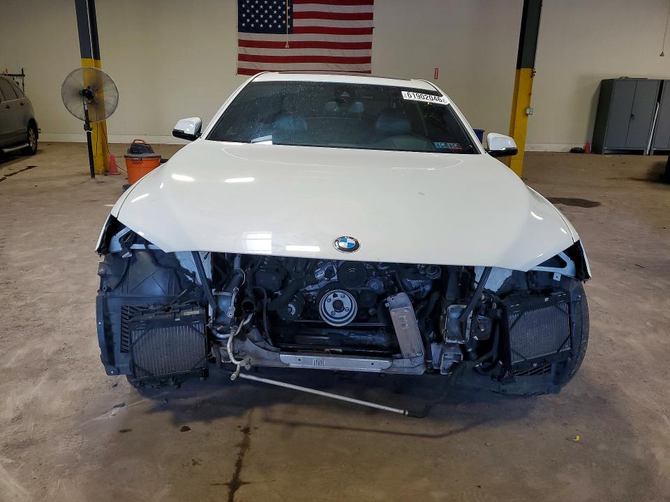 61902046 :رقم المزاد ، WBAYE8C56ED780500 vin ، 2014 Bmw 750 مزاد بيع