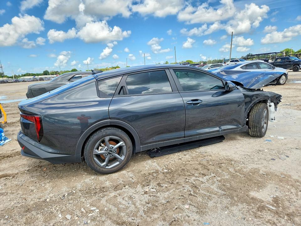 Продажа на аукционе авто 2025 Kia K4, vin: 3KPFT4DEXSE102396, номер лота: 59862506