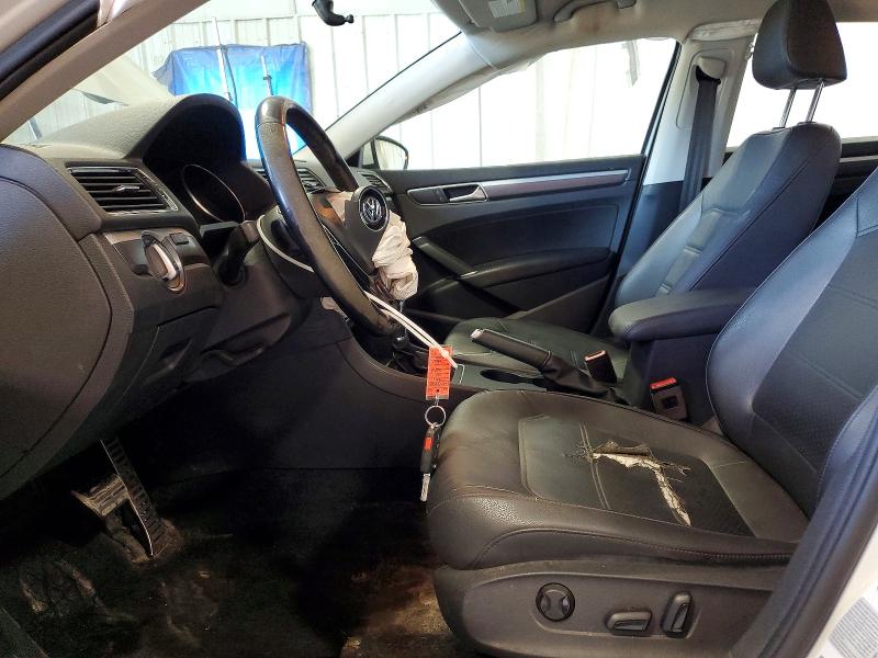 61577186 :رقم المزاد ، 1VWAA7A33JC006603 vin ، 2018 Volkswagen Passat مزاد بيع