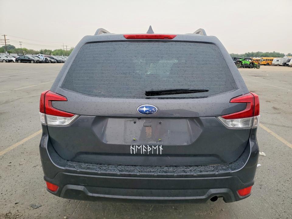 61712536 :رقم المزاد ، JF2SKADC9MH487379 vin ، 2021 Subaru Forester مزاد بيع