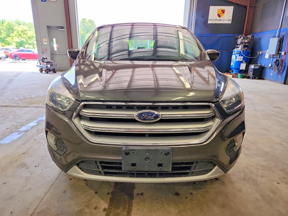 Продажа на аукционе авто 2017 Ford Escape, vin: 1FMCU9GDXHUC46455, номер лота: 63362966