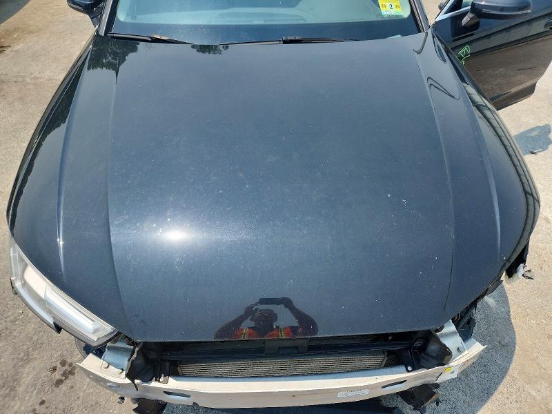 Продажа на аукционе авто 2019 Audi A4, vin: WAUENAF47KN002791, номер лота: 60848896