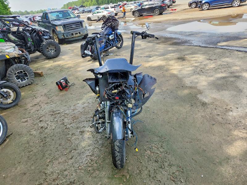 60686686 :رقم المزاد ، 1HD1FCW174Y616711 vin ، 2004 Harley-davidson Flhtcui مزاد بيع