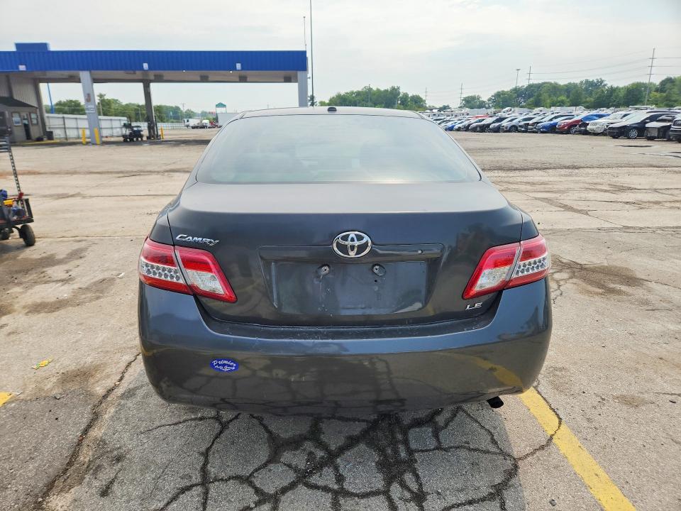 62645816 :رقم المزاد ، 4T1BF3EK3BU587661 vin ، 2011 Toyota Camry مزاد بيع