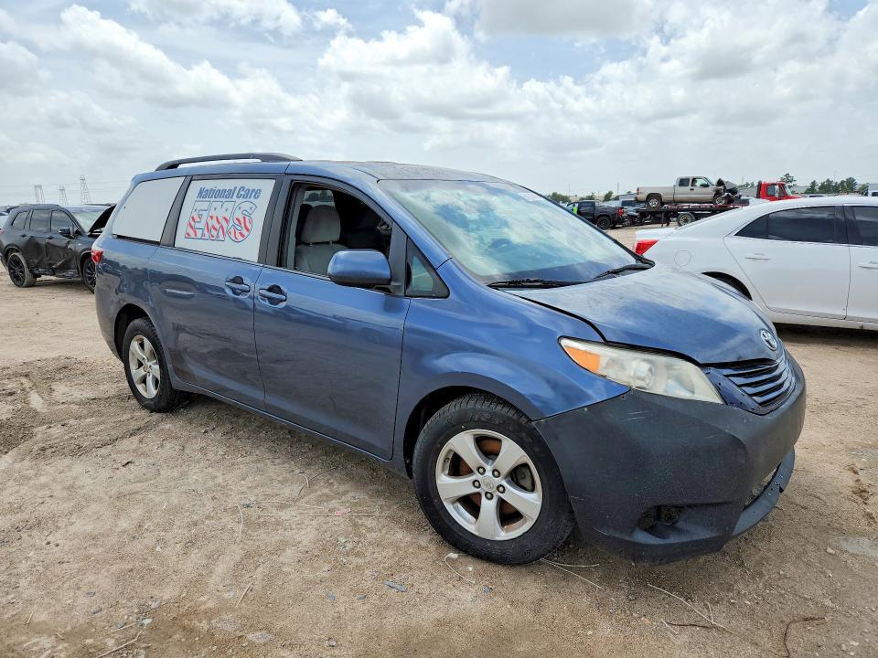 Aukcja sprzedaży 2015 Toyota Sienna, vin: 5TDKK3DC1FS604669, numer aukcji: 61167876