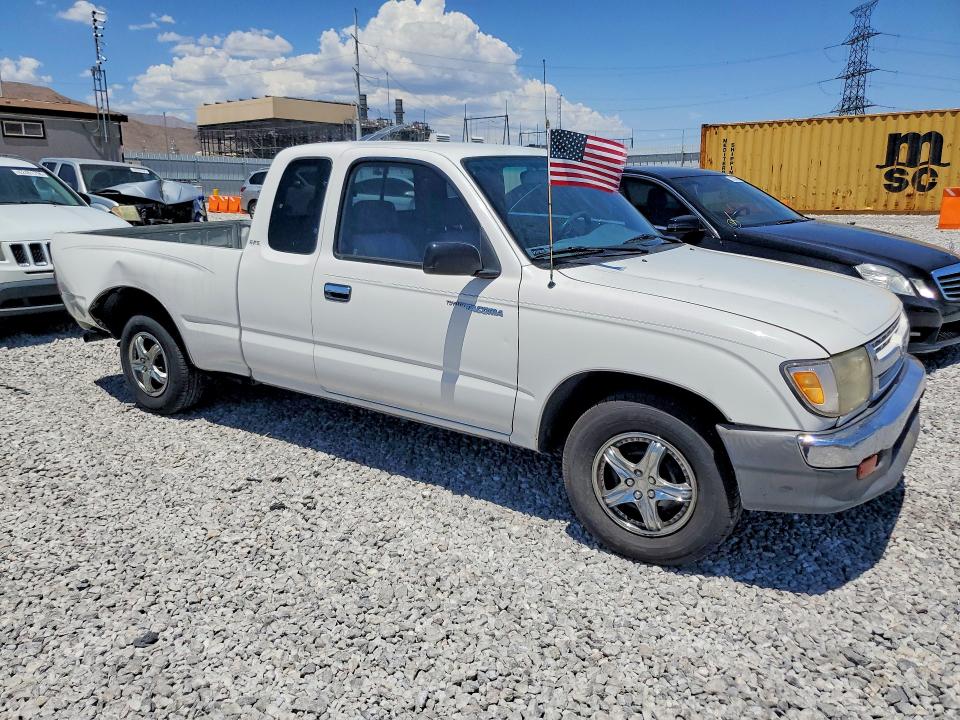 62414686 :رقم المزاد ، 4TAVL52N4XZ448780 vin ، 1999 Toyota Tacoma مزاد بيع