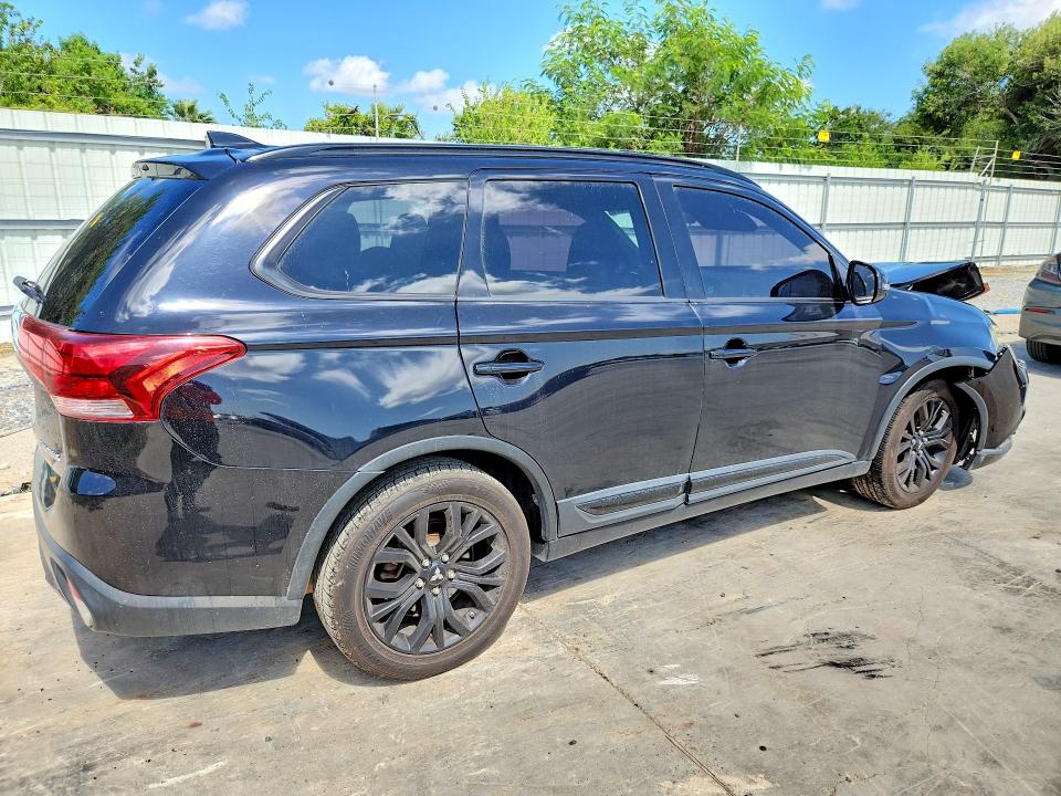 2018 Mitsubishi Outlander მანქანა იყიდება აუქციონზე, vin: JA4AD3A31JZ021983, აუქციონის ნომერი: 62601536