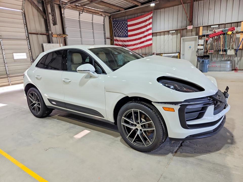 Aukcja sprzedaży 2026 Porsche Macan, vin: WP1AA2A57TLB14733, numer aukcji: 61768066