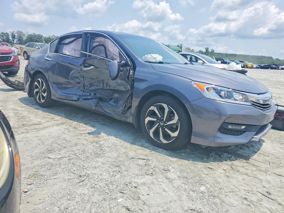 62516846 :رقم المزاد ، 1HGCR2F8XHA191705 vin ، 2017 Honda Accord مزاد بيع