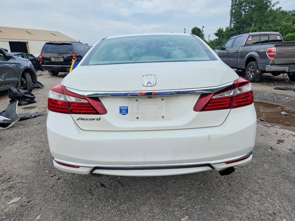 60013666 :رقم المزاد ، 1HGCR2F34HA243592 vin ، 2017 Honda Accord مزاد بيع