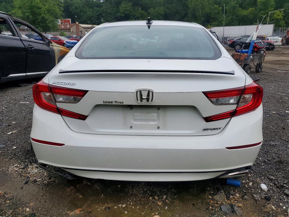 2022 Honda Accord მანქანა იყიდება აუქციონზე, vin: 1HGCV1F31NA124495, აუქციონის ნომერი: 59945646