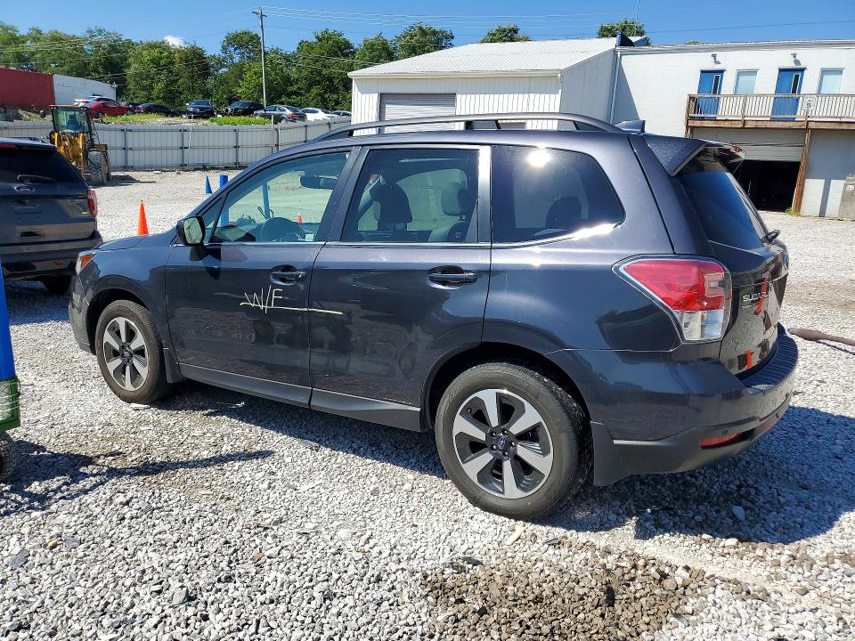 Продажа на аукционе авто 2018 Subaru Forester, vin: JF2SJARC1JH535996, номер лота: 62105386