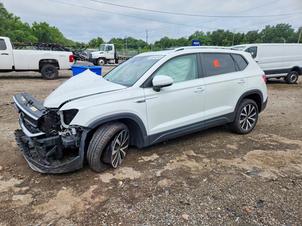 59844246 :رقم المزاد ، 3VVNX7B2XPM306091 vin ، 2023 Volkswagen Taos مزاد بيع
