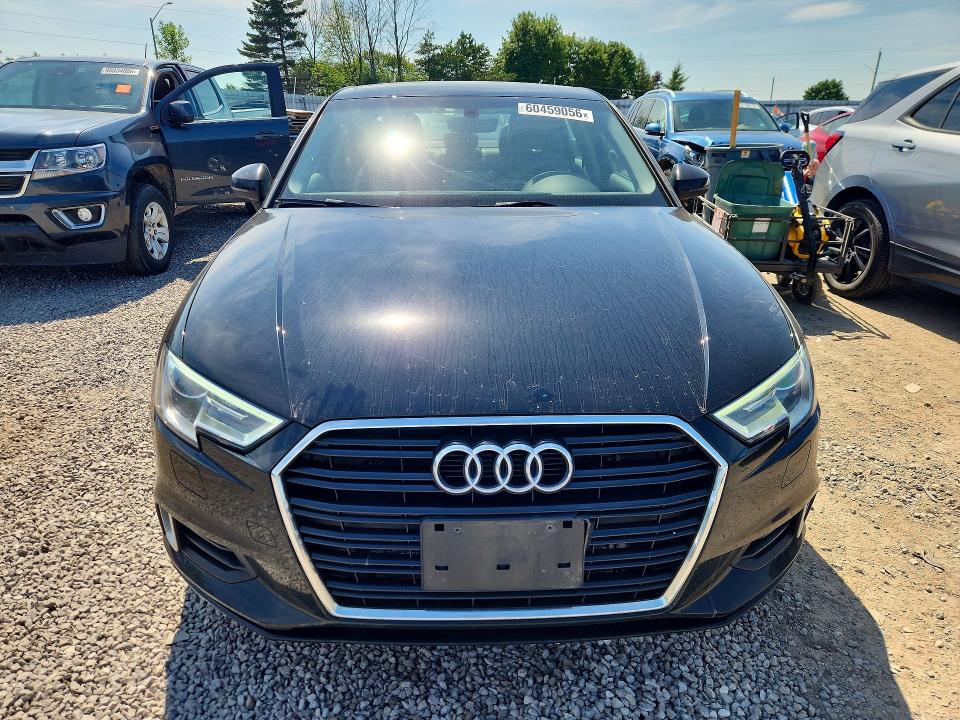 Продаж на аукціоні авто 2018 Audi A3, vin: WAUAUGFF7J1086865, номер лоту: 60459056