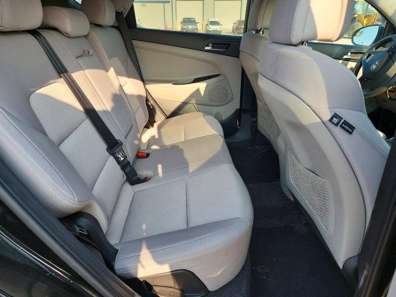 60461246 :رقم المزاد ، KM8J3CA45HU433800 vin ، 2017 Hyundai Tucson مزاد بيع
