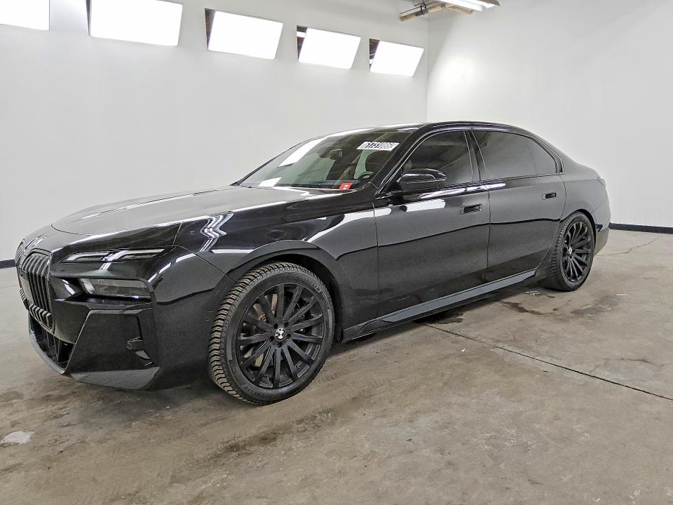 2023 Bmw 760 მანქანა იყიდება აუქციონზე, vin: WBA33EJ01PCN17880, აუქციონის ნომერი: 61731086