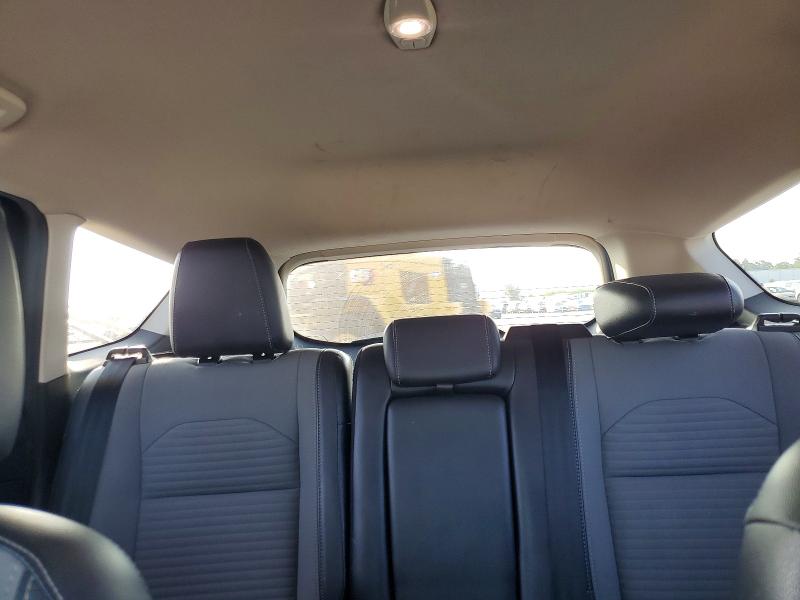 63032656 :رقم المزاد ، 1FMCU0GD7HUD16036 vin ، 2017 Ford Escape مزاد بيع