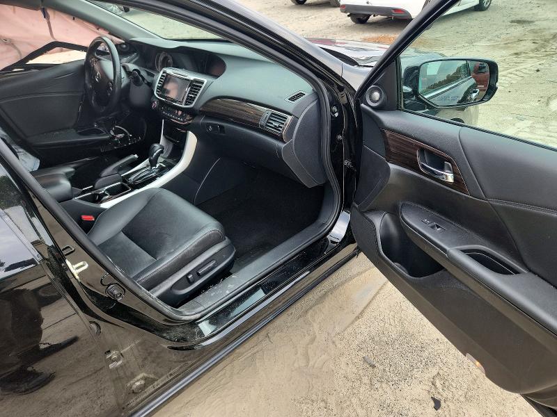 Продаж на аукціоні авто 2016 Honda Accord, vin: 1HGCR3F84GA019383, номер лоту: 61185056