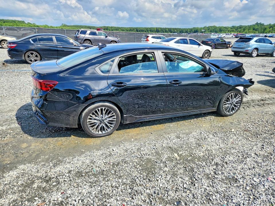 61046396 :رقم المزاد ، 3KPF54AD8PE582936 vin ، 2023 Kia Forte مزاد بيع