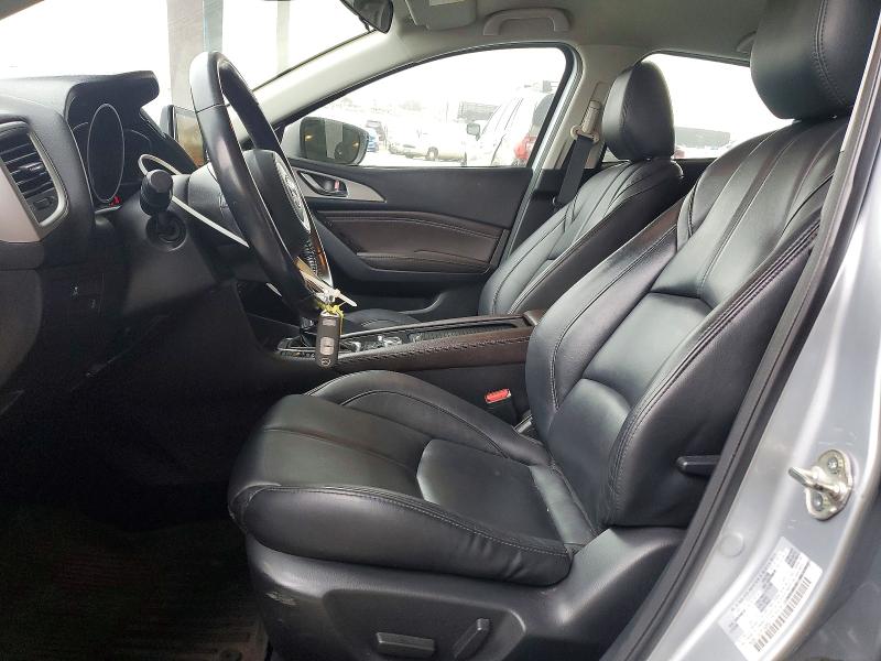 Продаж на аукціоні авто 2018 Mazda 3, vin: 3MZBN1L32JM199568, номер лоту: 60647896