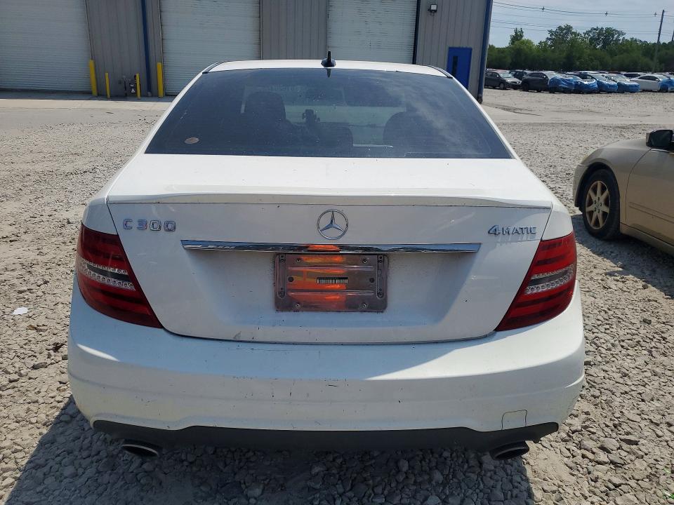 Продажа на аукционе авто 2013 Mercedes-benz C, vin: WDDGF8AB8DR296954, номер лота: 61620466