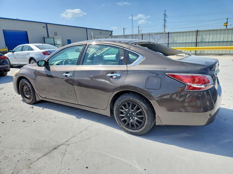 61783086 :رقم المزاد ، 1N4AL3AP2FC130609 vin ، 2015 Nissan Altima مزاد بيع