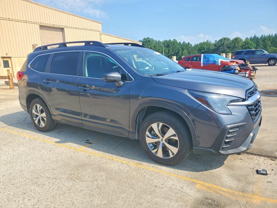 Продажа на аукционе авто 2023 Subaru Ascent, vin: 4S4WMABD8P3437639, номер лота: 61388986