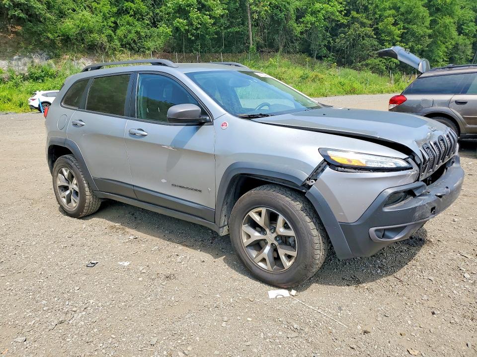 59122436 :رقم المزاد ، 1C4PJMBSXFW779429 vin ، 2015 Jeep Cherokee مزاد بيع