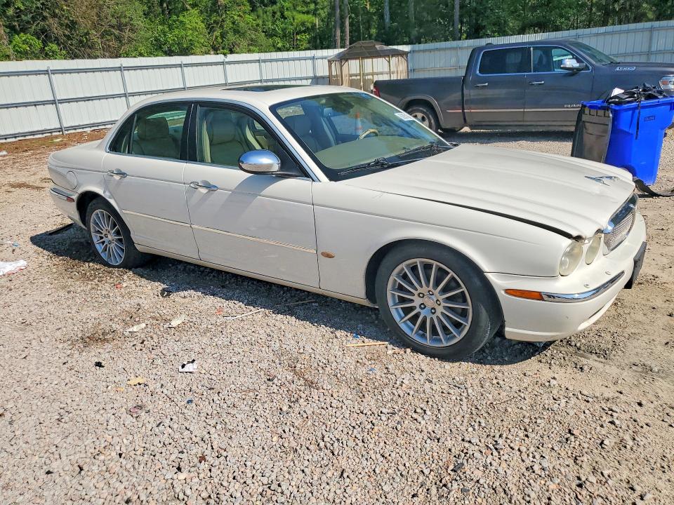 2007 Jaguar Xj8 მანქანა იყიდება აუქციონზე, vin: SAJWA71B47SH16502, აუქციონის ნომერი: 62851646