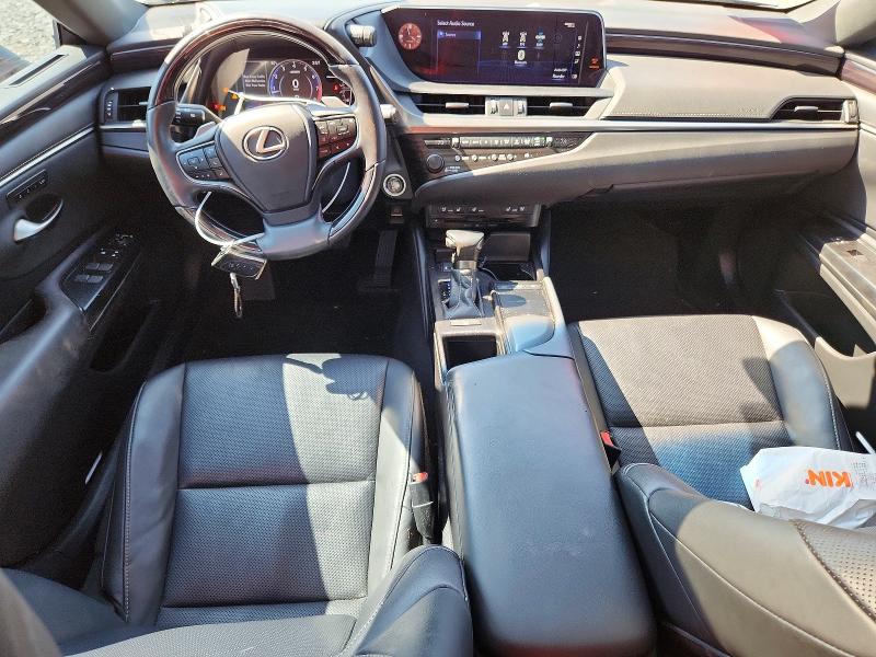 61403386 :رقم المزاد ، 58ADZ1B10LU078685 vin ، 2020 Lexus Es مزاد بيع