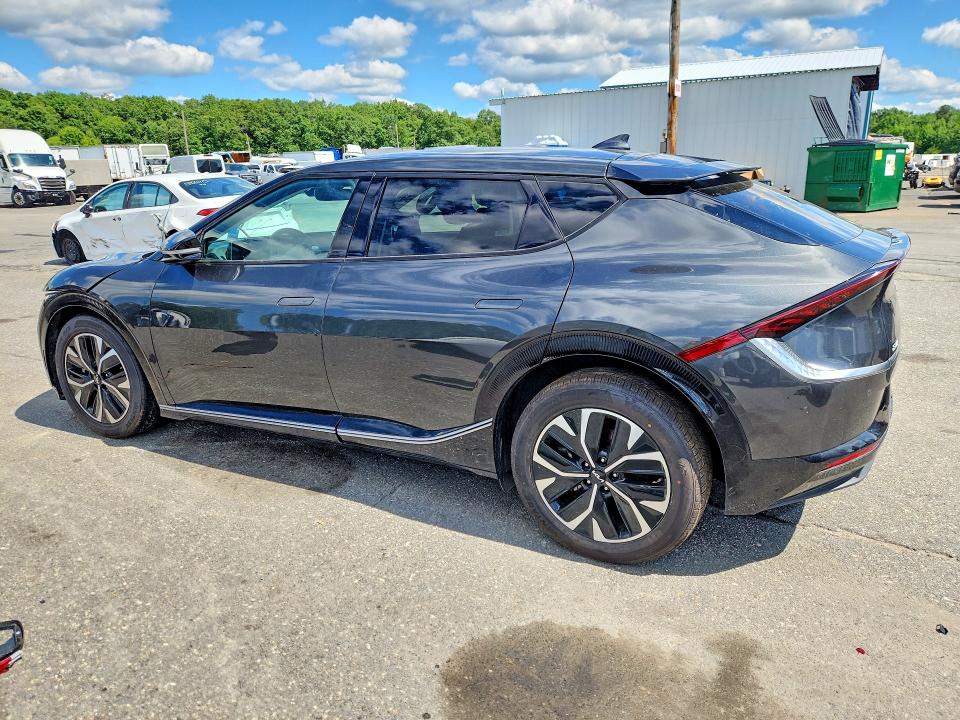 2023 Kia Ev6 მანქანა იყიდება აუქციონზე, vin: KNDC34LA8P5128872, აუქციონის ნომერი: 60016836