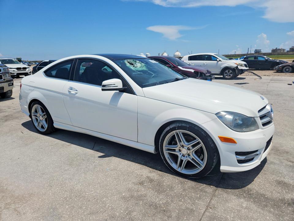 59371236 :رقم المزاد ، WDDGJ4HB4DF970743 vin ، 2013 Mercedes-benz C مزاد بيع
