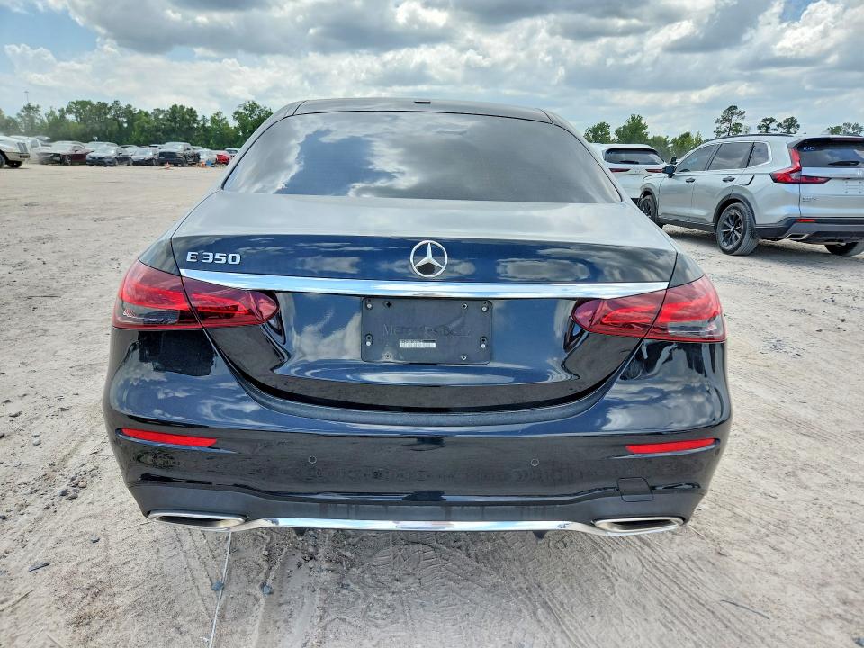 2022 Mercedes-benz E მანქანა იყიდება აუქციონზე, vin: W1KZF8DB7NB086232, აუქციონის ნომერი: 58768826