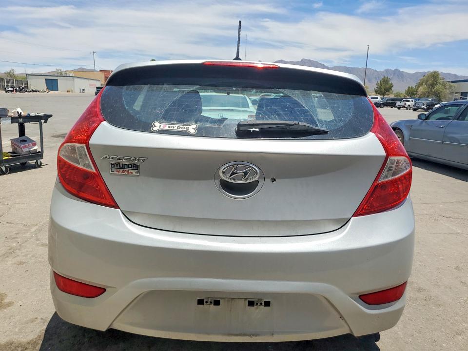 Продаж на аукціоні авто 2015 Hyundai Accent, vin: KMHCU5AE5FU233037, номер лоту: 59318976