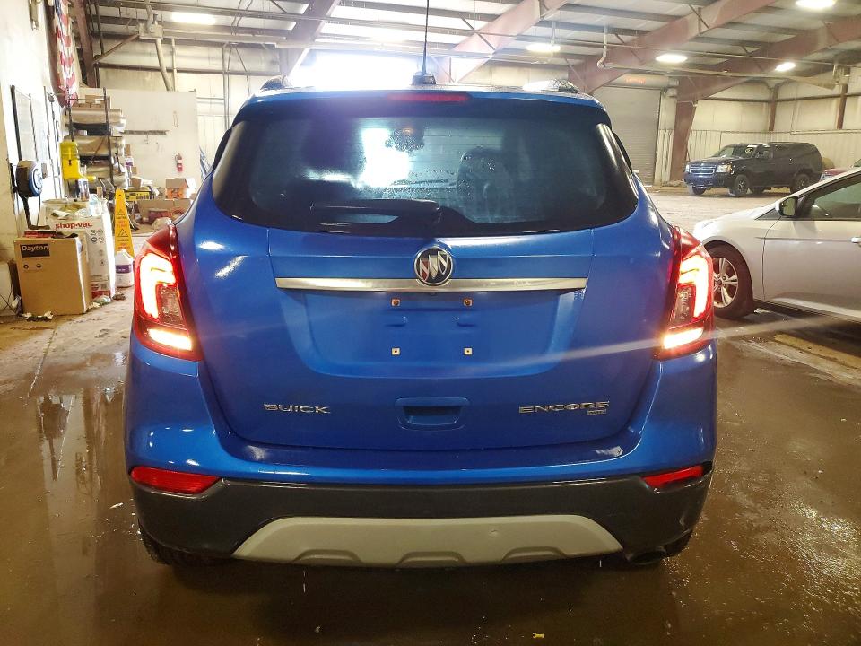 61500356 :رقم المزاد ، KL4CJGSB8JB642306 vin ، 2018 Buick Encore مزاد بيع