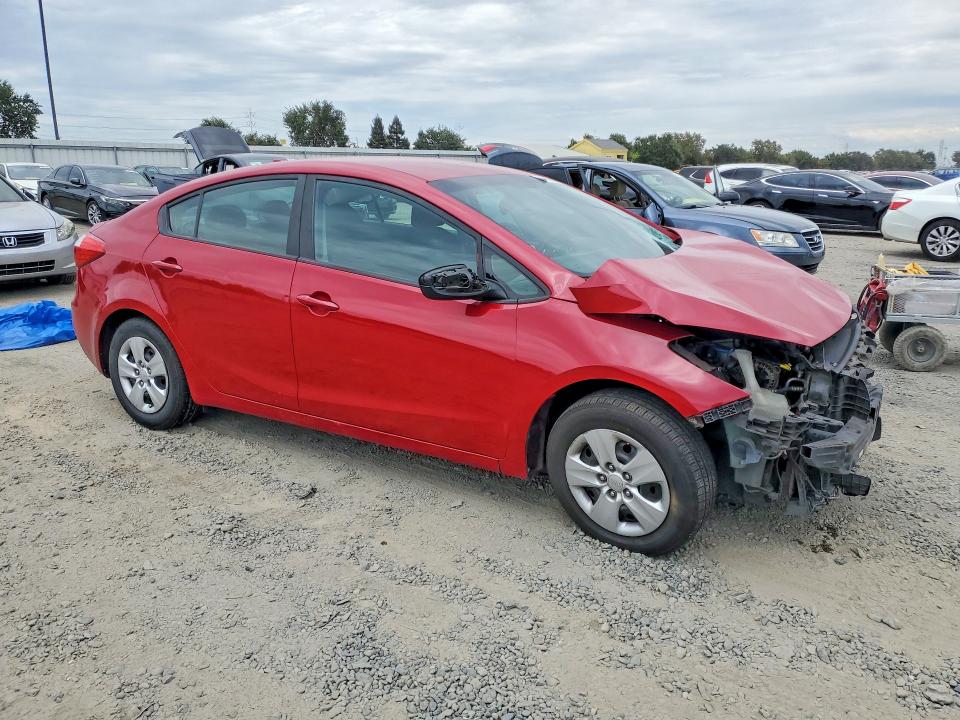 61060396 :رقم المزاد ، KNAFK4A66G5577415 vin ، 2016 Kia Forte مزاد بيع