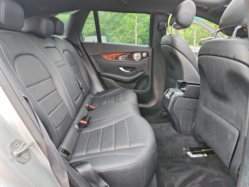 61867796 :رقم المزاد ، WDC0G8EB0LF675282 vin ، 2020 Mercedes-benz Glc مزاد بيع