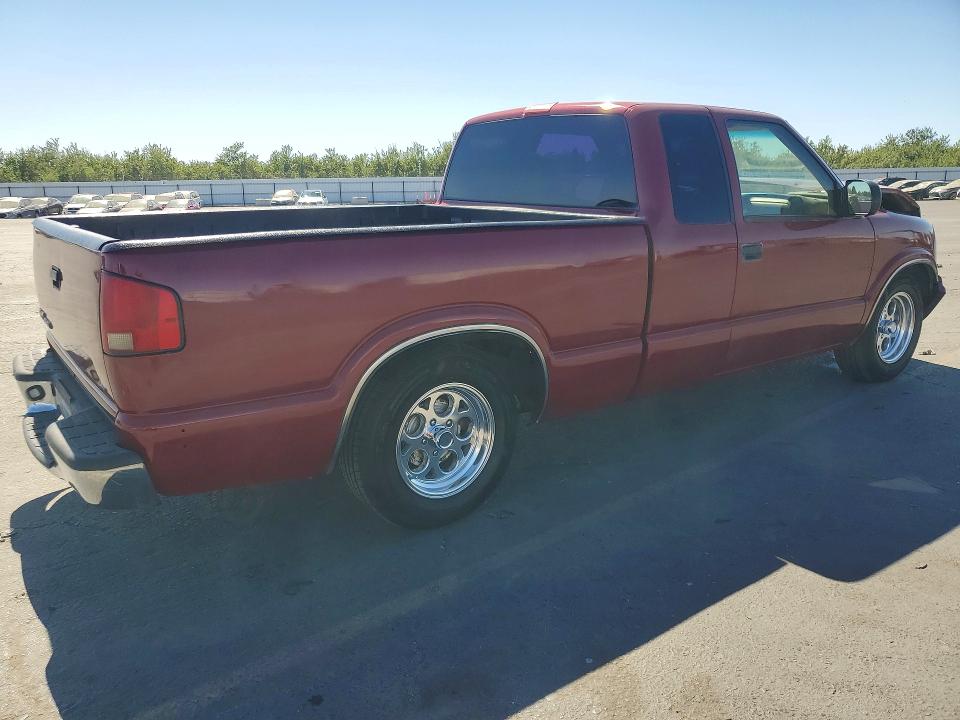 63047076 :رقم المزاد ، 1GTCS19W528219934 vin ، 2002 Gmc Sonoma مزاد بيع