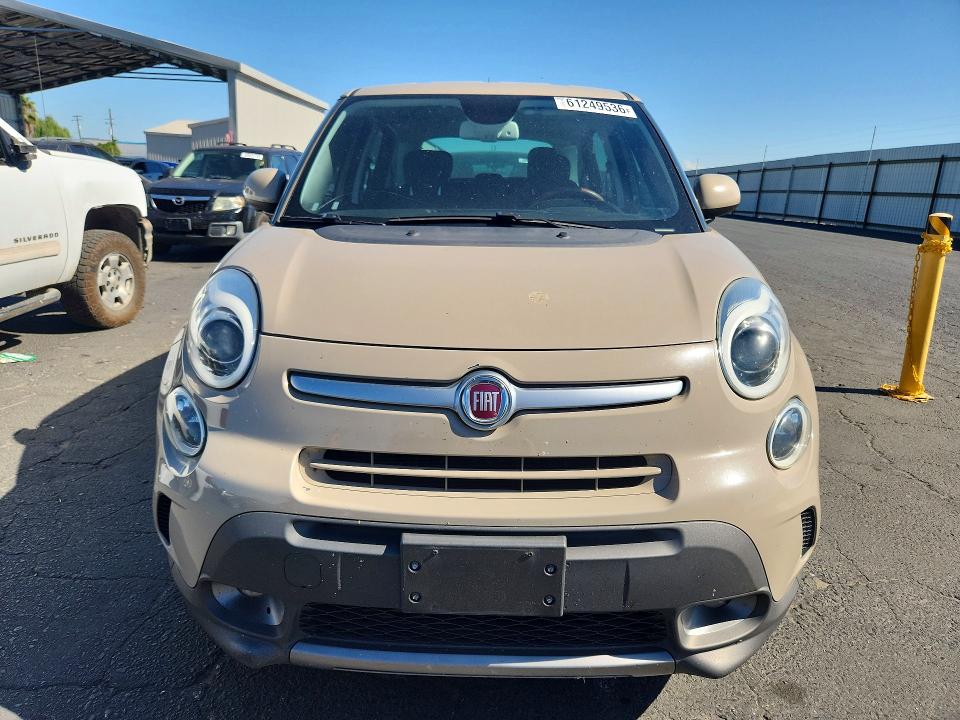 61249536 :رقم المزاد ، ZFBCFADH2EZ009161 vin ، 2014 Fiat 500l مزاد بيع